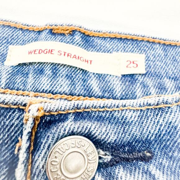 Levi’s Wedgie Straight Button Fly Denim Jeans Ripped Raw Hem Size 25 - Picture 6 of 9